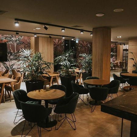 Howard Johnson Plaza La Ribera Ресістенсія Екстер'єр фото